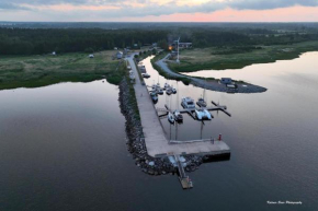 Lõunaranna Harbour Accommodation in Simisti
